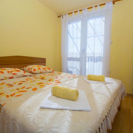 Apartments With A Parking Space Baska Voda, Makarska - 6761 Номер фото