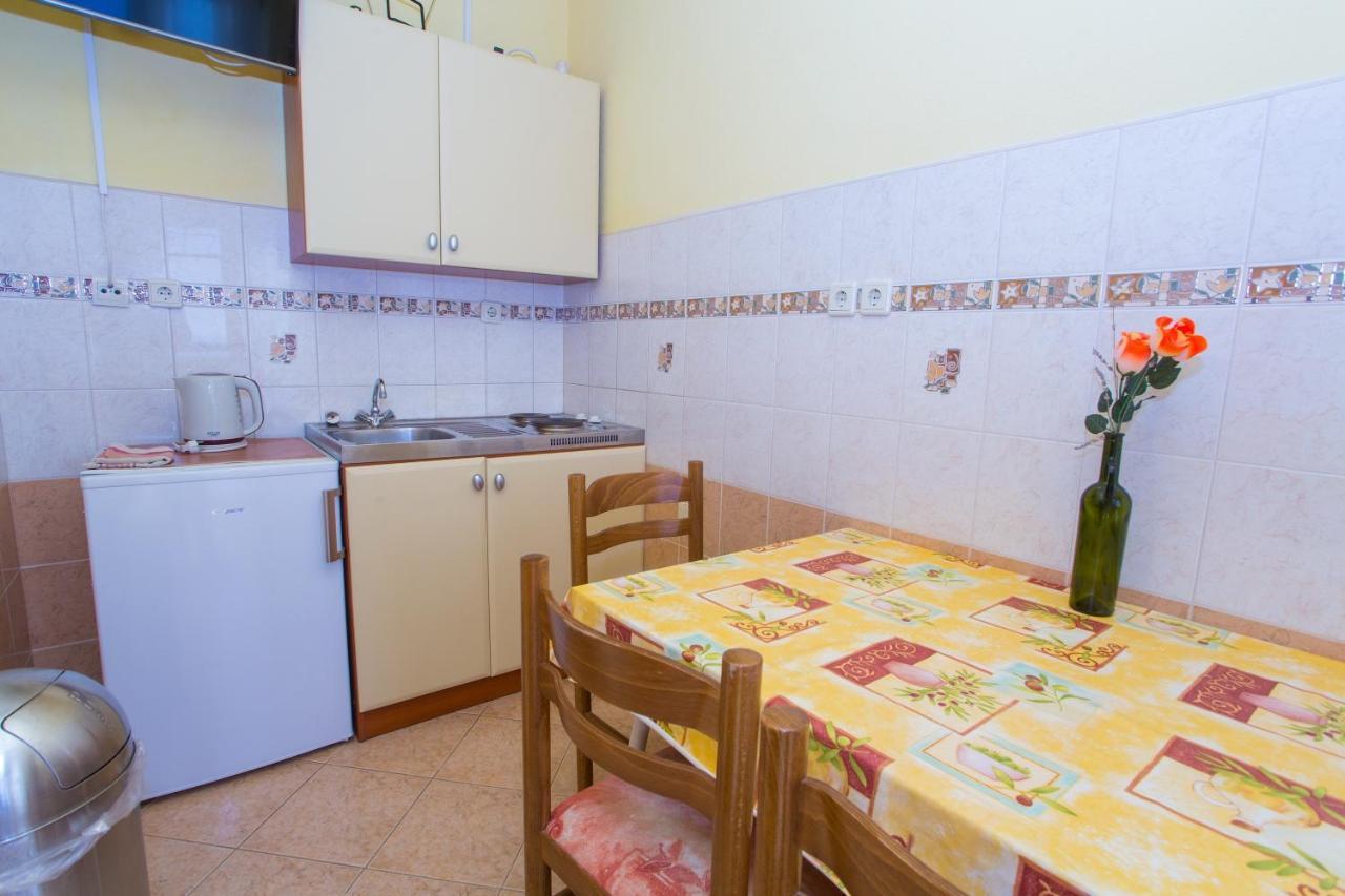 Apartments With A Parking Space Baska Voda, Makarska - 6761 Екстер'єр фото