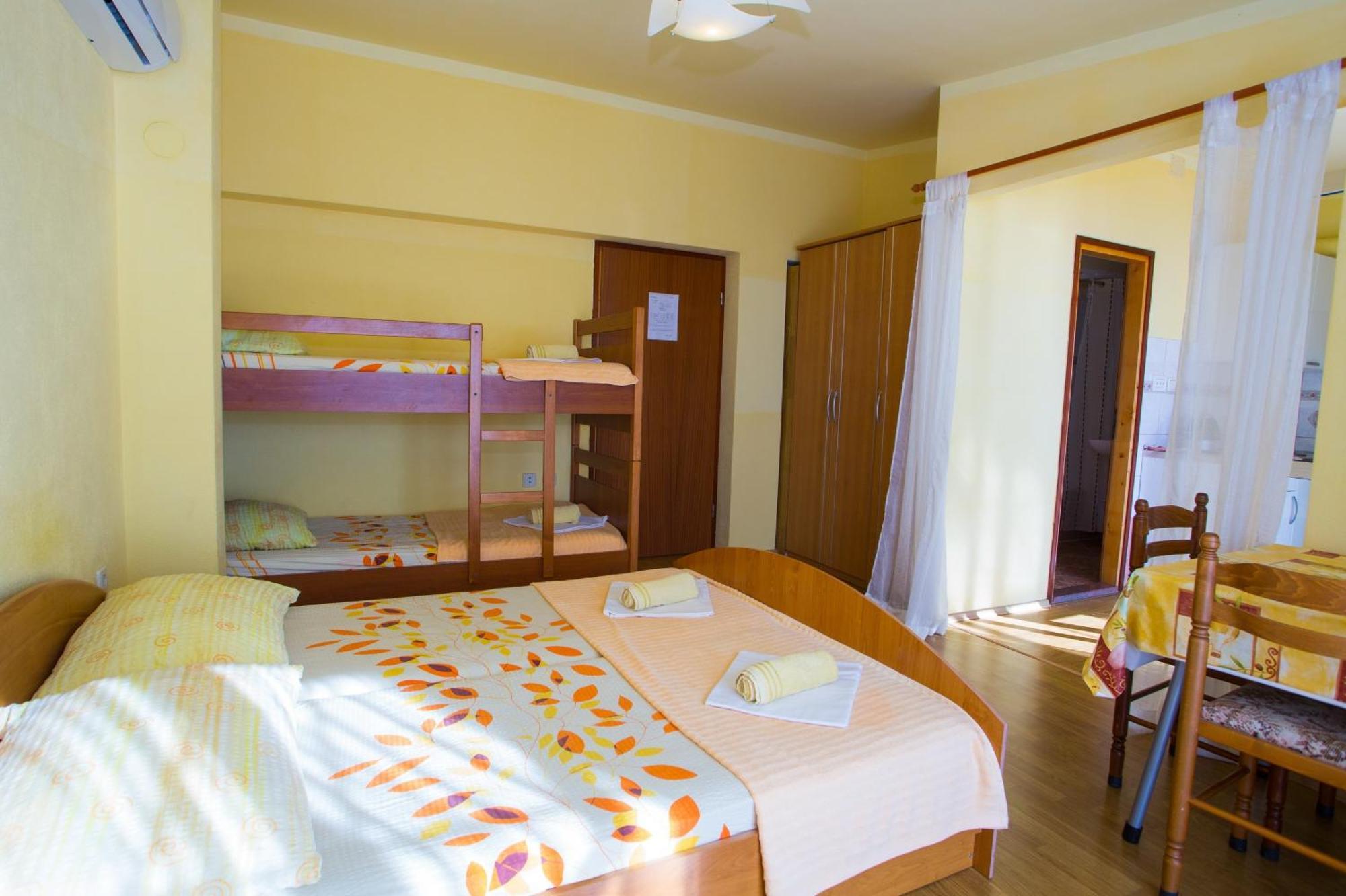 Apartments With A Parking Space Baska Voda, Makarska - 6761 Номер фото