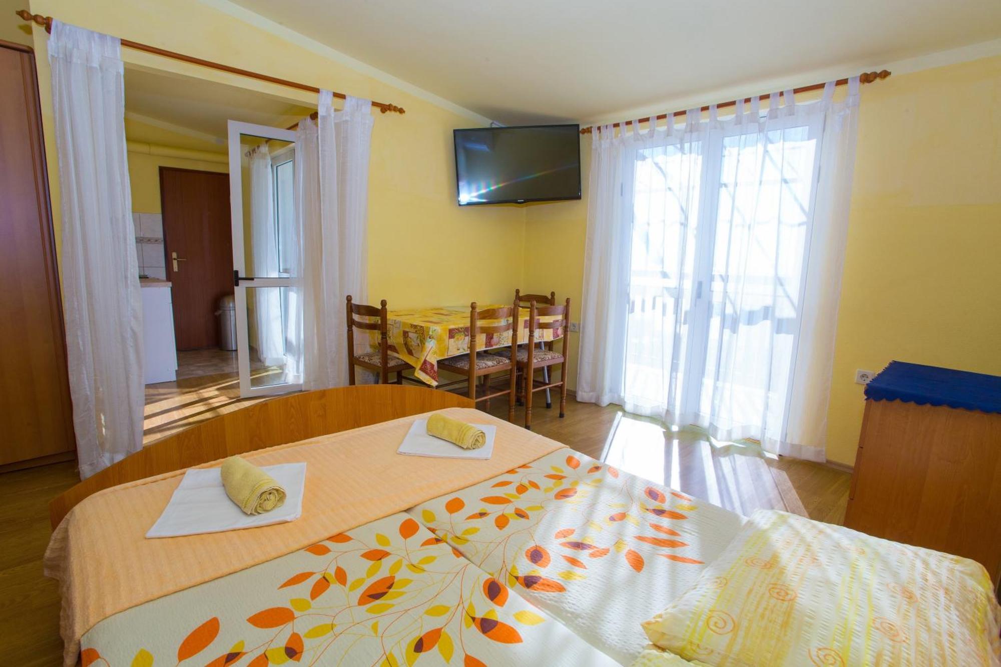 Apartments With A Parking Space Baska Voda, Makarska - 6761 Номер фото