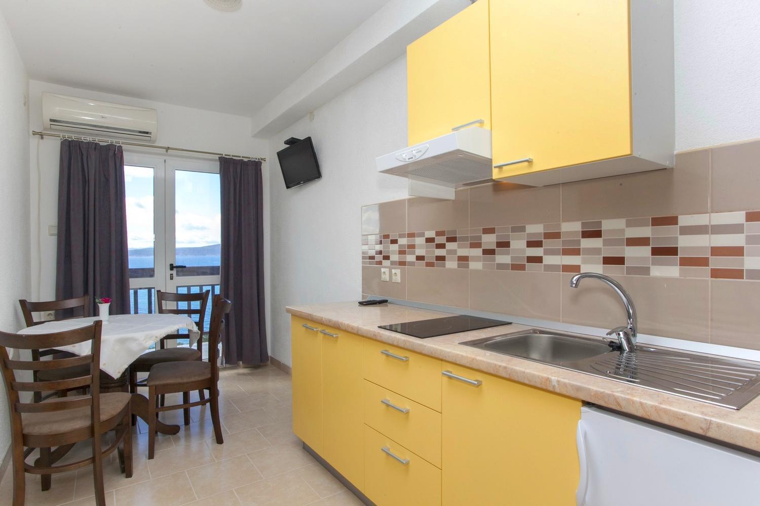 Apartments With A Parking Space Baska Voda, Makarska - 6761 Номер фото