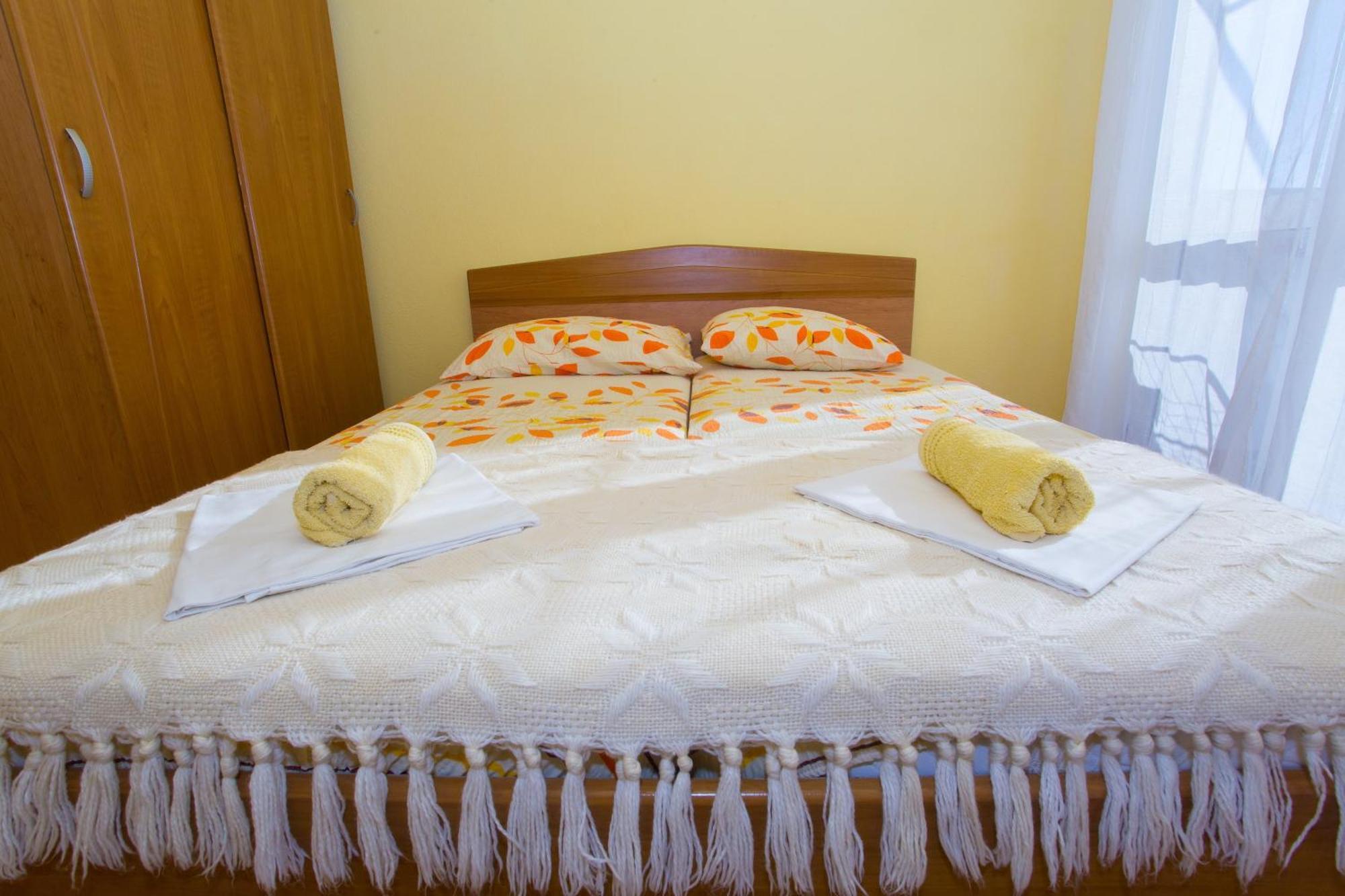 Apartments With A Parking Space Baska Voda, Makarska - 6761 Номер фото